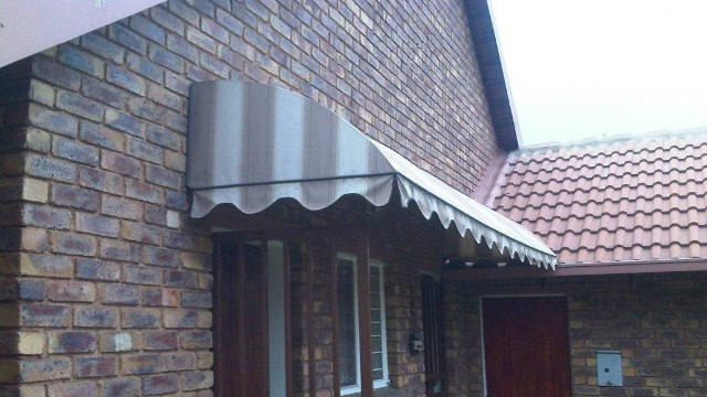 Bow canvas awning